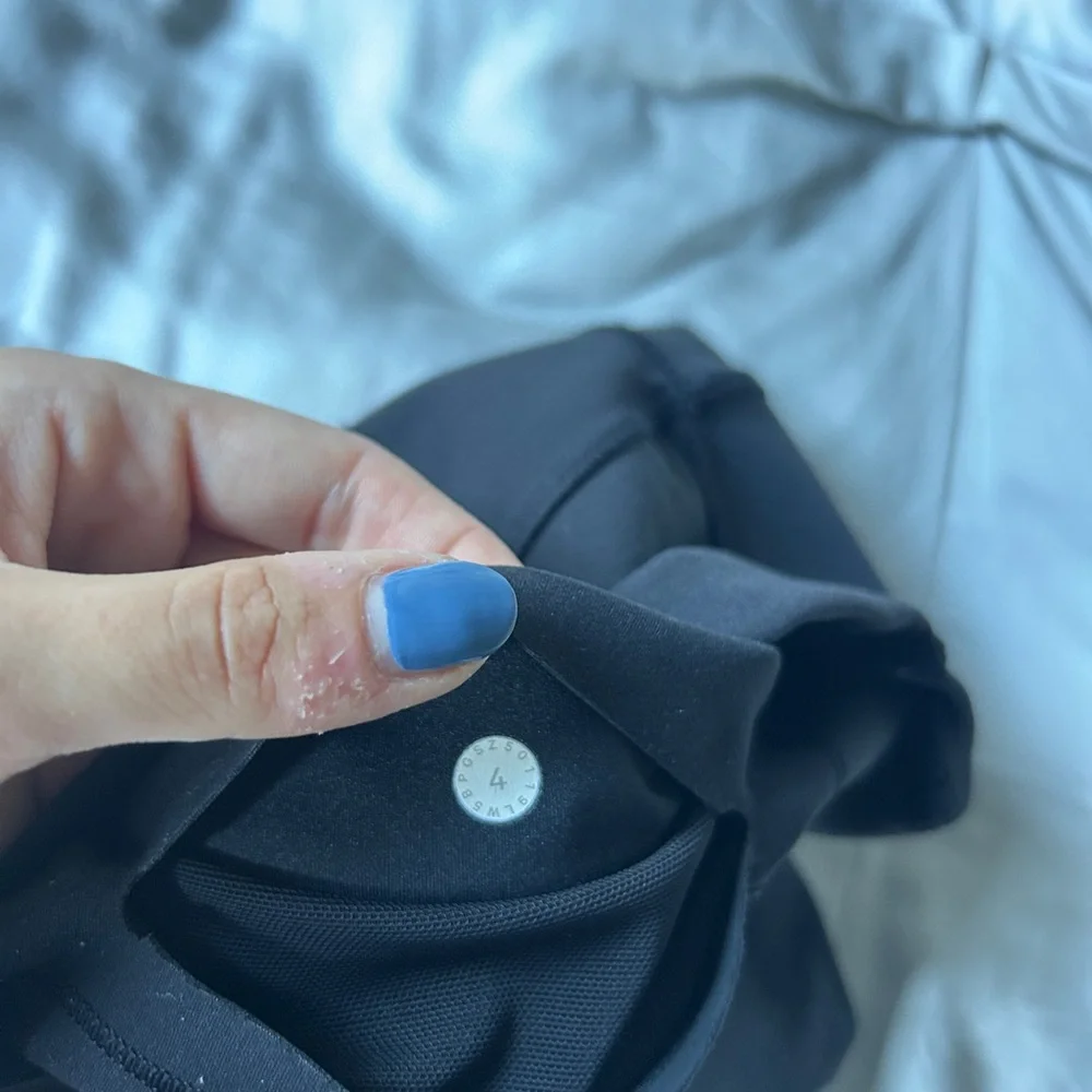 lululemon in movement tight 25” - Picture 4 of 5